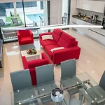Deluxe La Marina