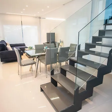 Deluxe La Marina Alicante