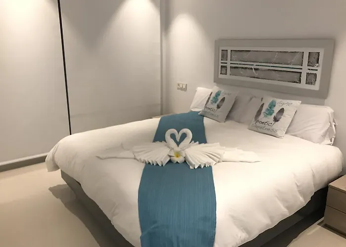 Deluxe La Marina Alicante