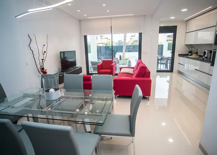 Deluxe La Marina * Alicante