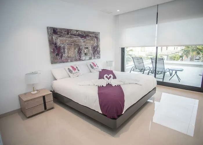 Deluxe La Marina Alicante