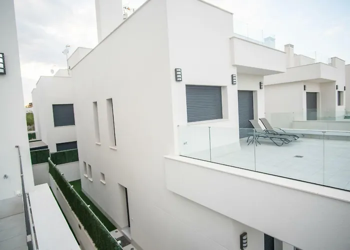 Deluxe La Marina Villa Alicante