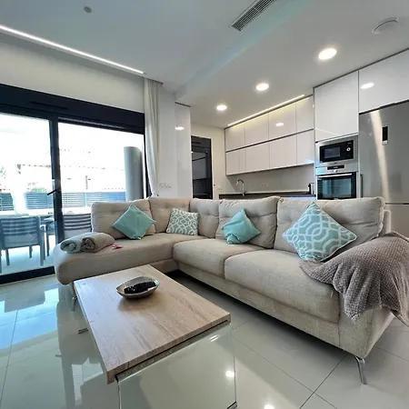 Deluxe La Marina Вилла